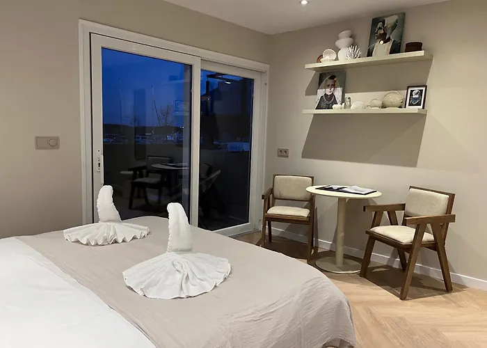 Harbour Suites